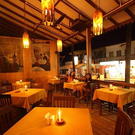De Baga Deck Comforts Calangute Exterior photo