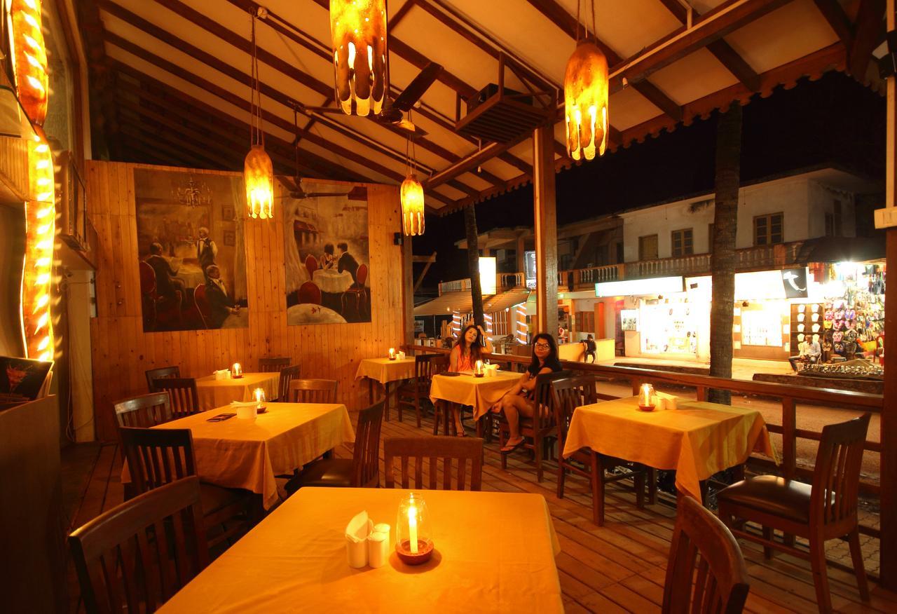 De Baga Deck Comforts Calangute Exterior photo